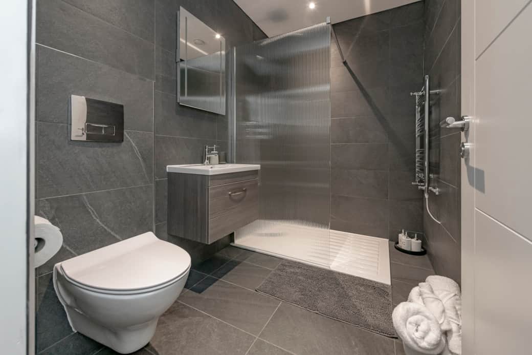 Private En Suite Bathrooms
