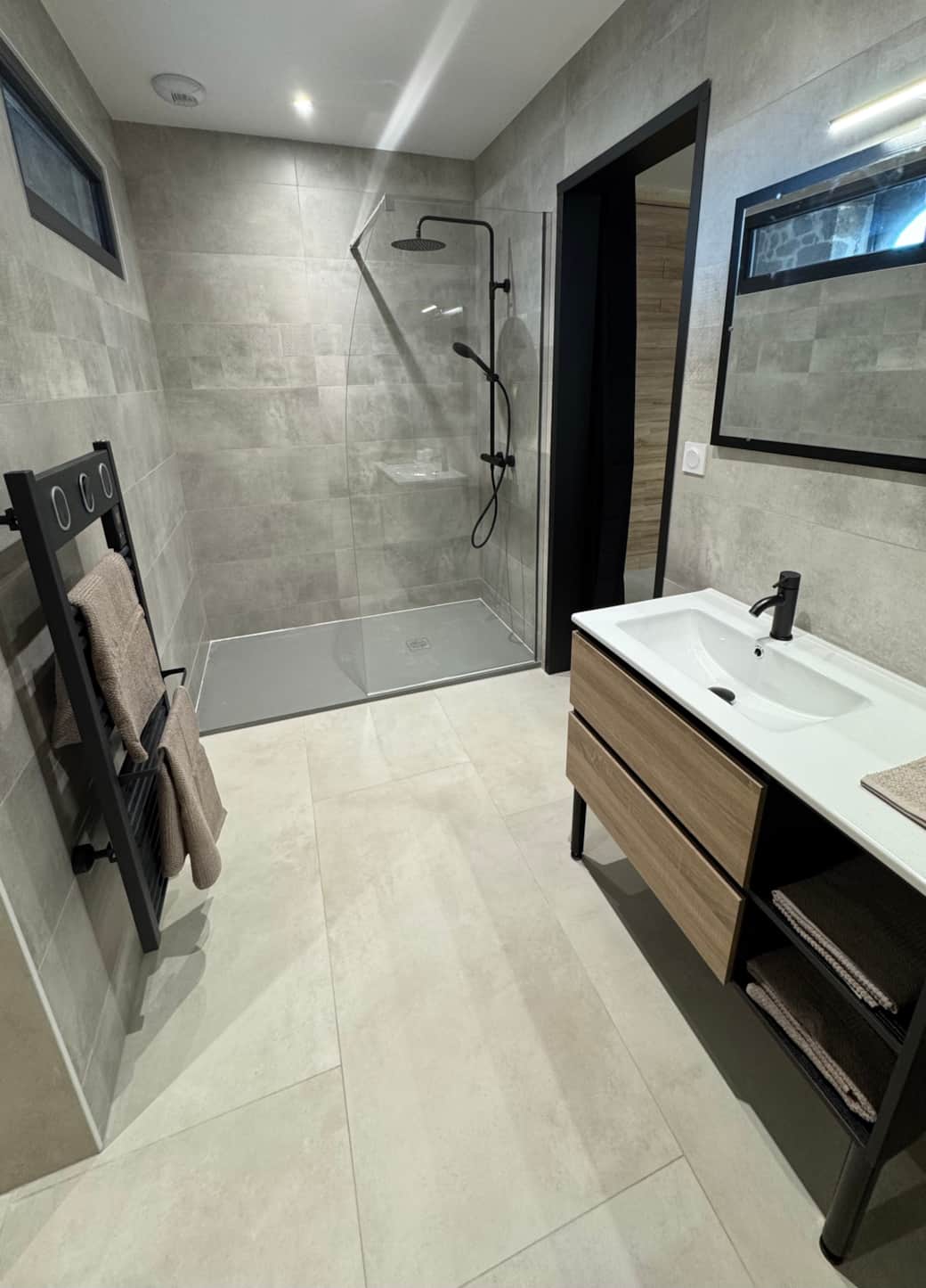 Salle de bain chambre rdc Salle de bain chambre rdc