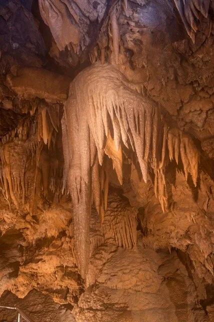 Glittering Caves (Shasta Caverns)