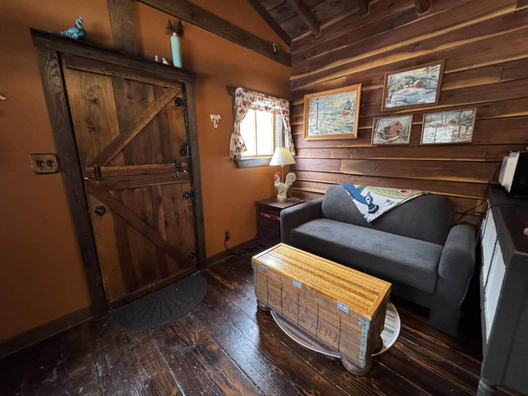 Sitting area with Loveseat