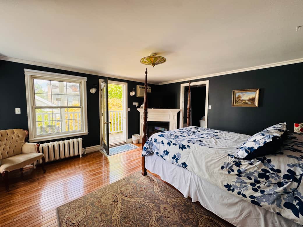Grey Room 2