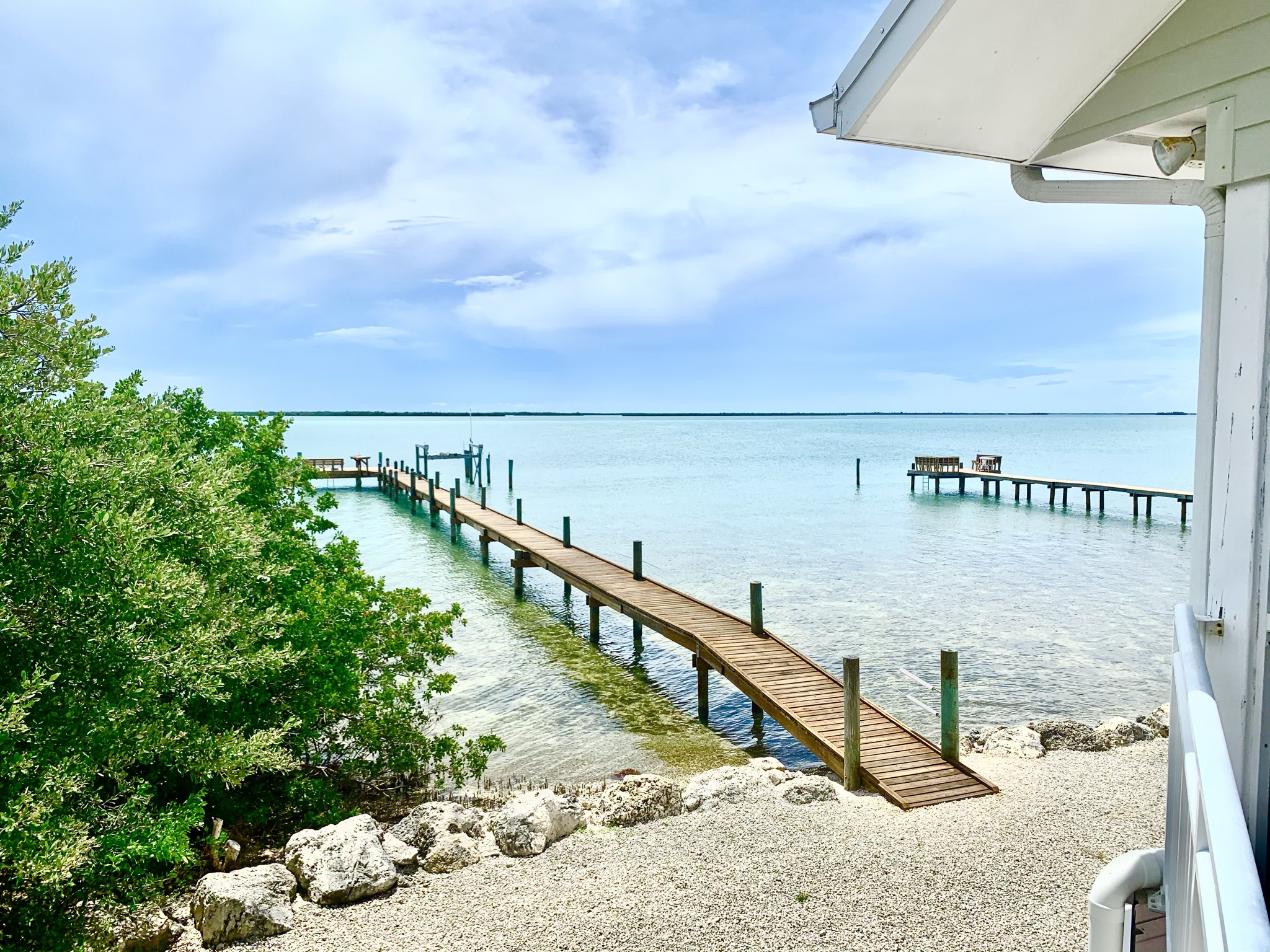 Beachside At Torchview