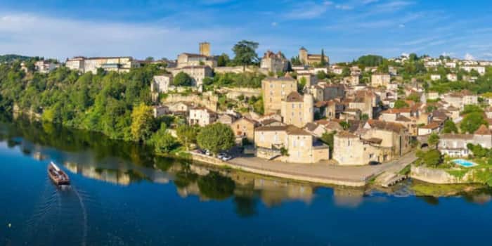 The medieval village of Puy-l’Évêque