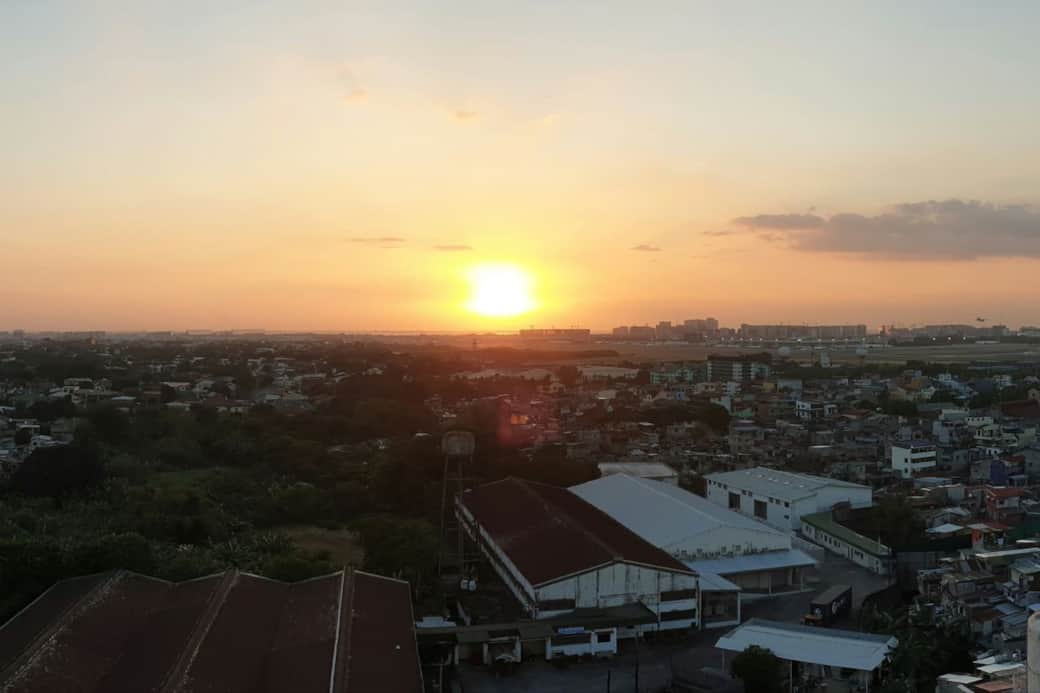 Capturing the breathtaking sunset views from our balcony. Ready to witness the beauty? Send us a message to reserve your spot and enjoy the best sunset in Manila! Capturing the breathtaking sunset views from our balcony. Ready to witness the beauty? Send us a message to reserve your spot and enjoy the best sunset in Manila!