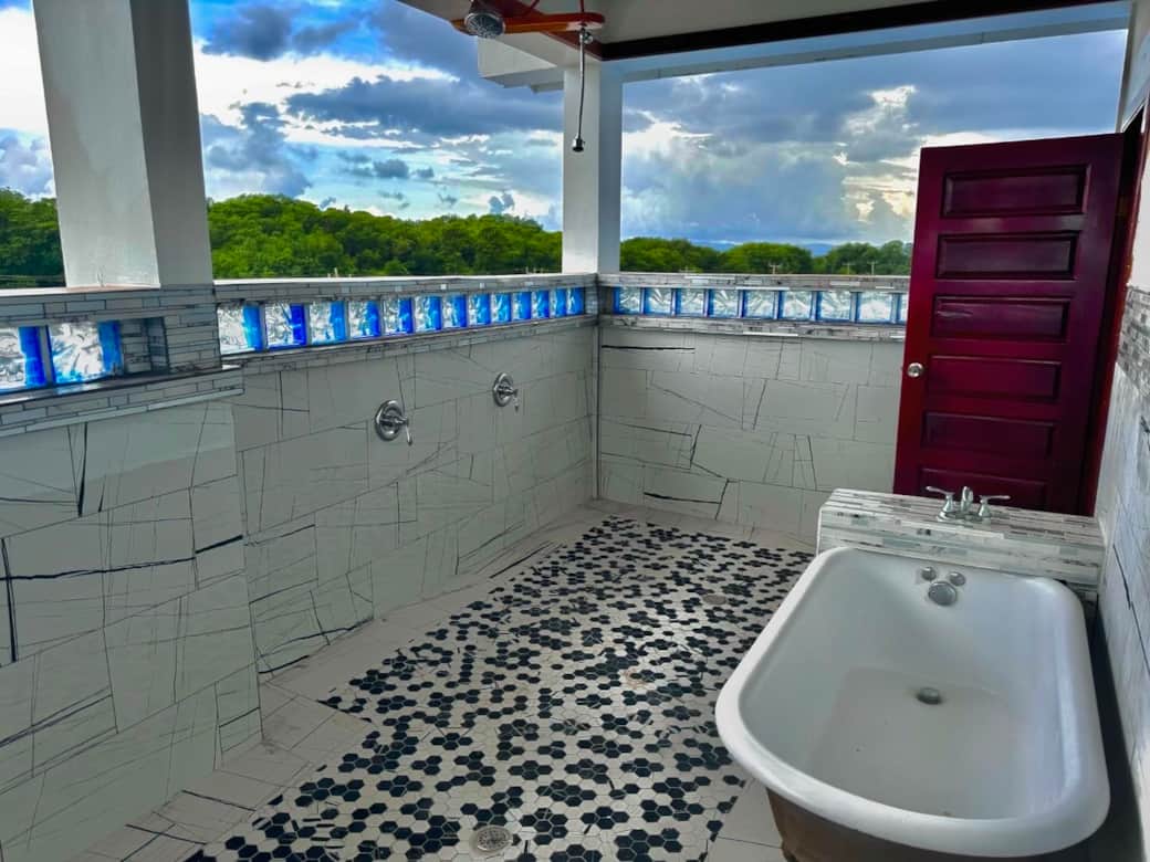 4th Floor Master Outdoor Shower 4th Floor Master Outdoor Shower