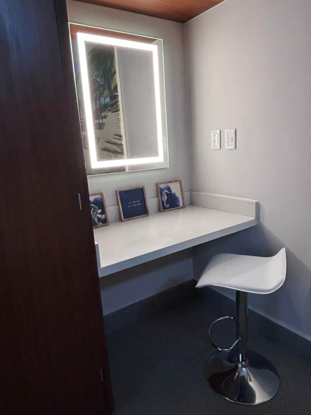 1st Floor Bedroom Vanity