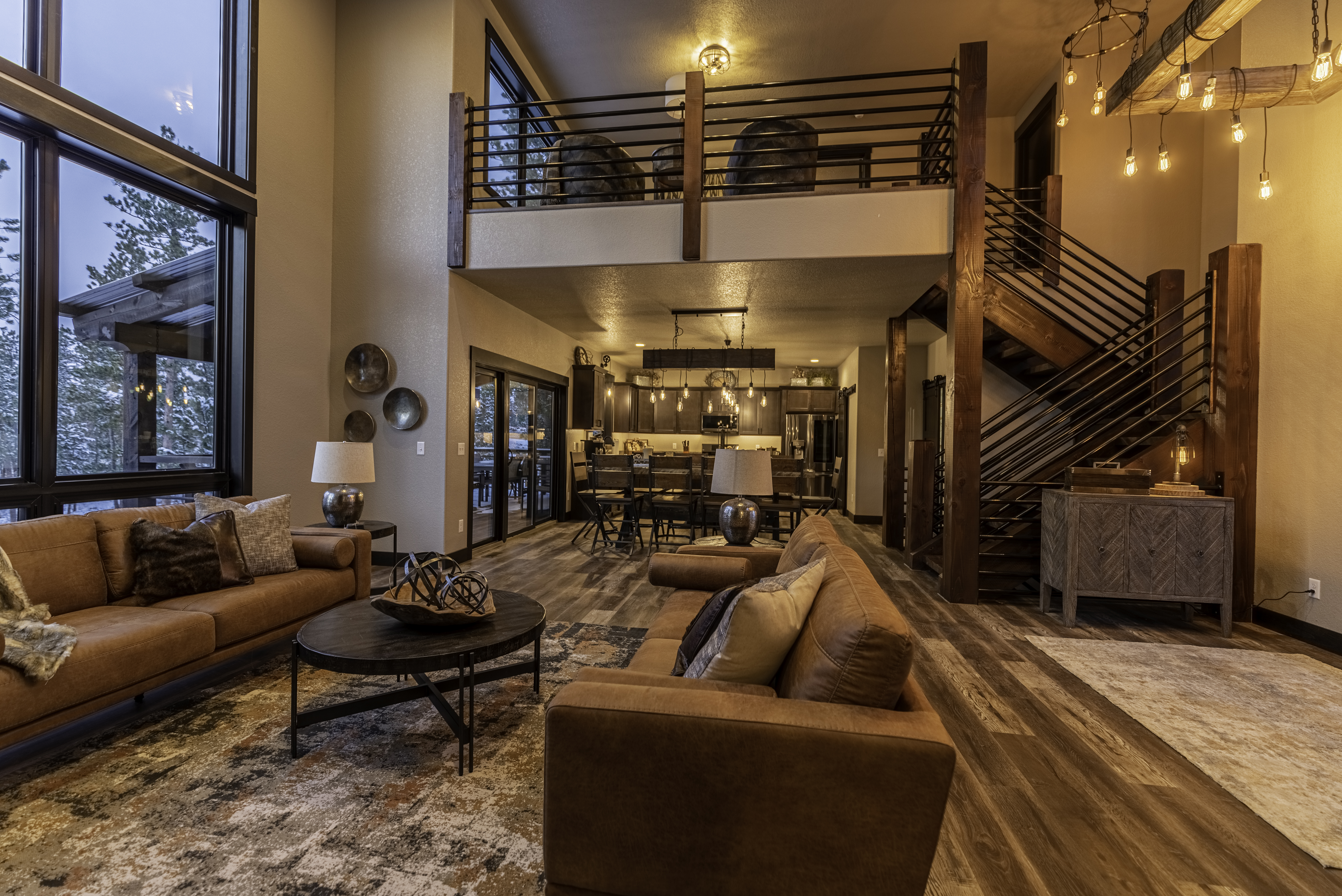 44° North Lodge- Luxury Cabin in Powder House Pass - Vacation Home