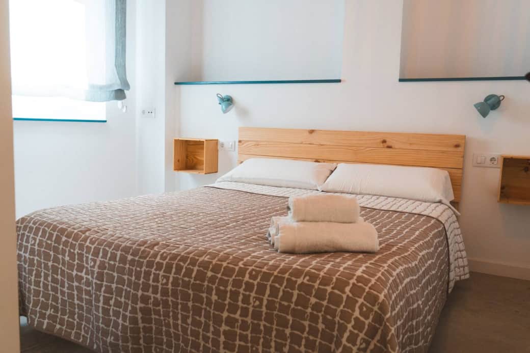 Habitación de matrimonio. Así es como encontraréis la habitación el día de vuestra llegada.