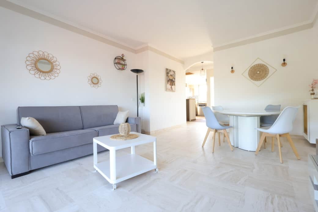 Image picker EE05E2A8 0537 4D74 809F 93CBF7B2D114 950 00000030D3EBA7C3