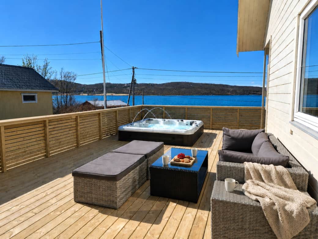 Relax and enjoy a coffee and a treat outside with some sun and fresh sea breeze Relax and enjoy a coffee and a treat outside with some sun and fresh sea breeze