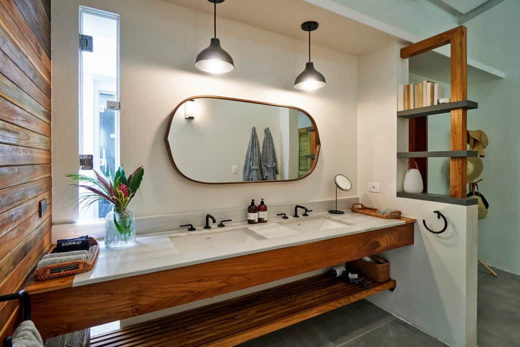 Primary Suite Bathroom