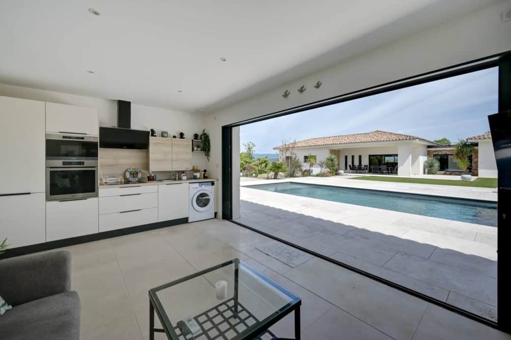 Studio / pool house