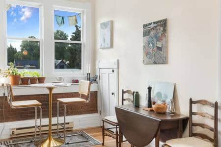 Nooks for eating
