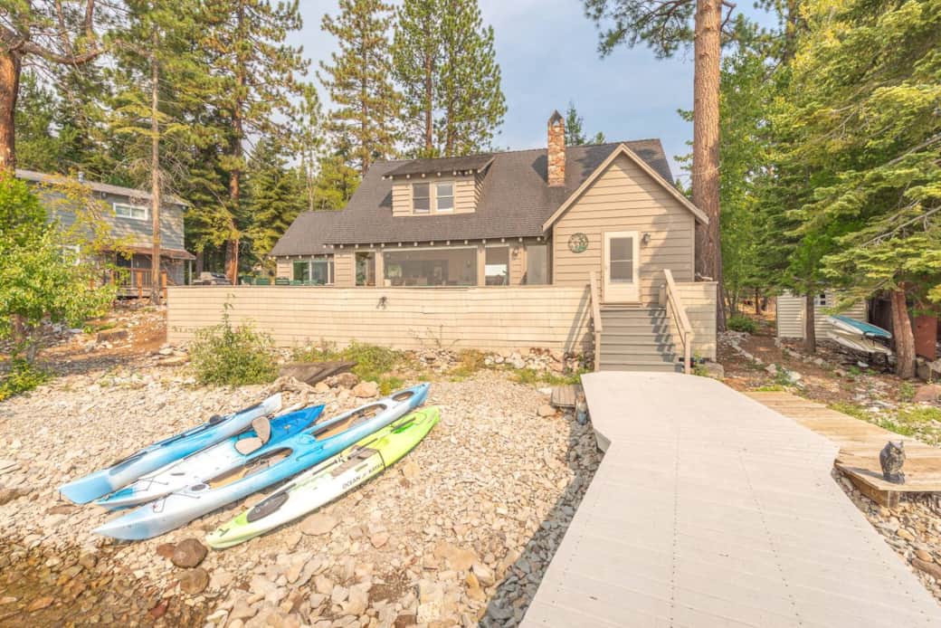 Room on both the shore and pier for all your gear.