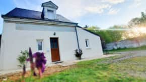 entrance _ guesthouse des bords de loire