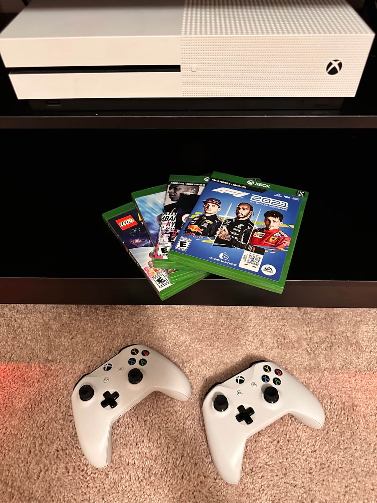 Several Xbox One games provided, and guests are able to stream their own gaming accounts online should they choose (fast free wifi provided in the rental of the villa)