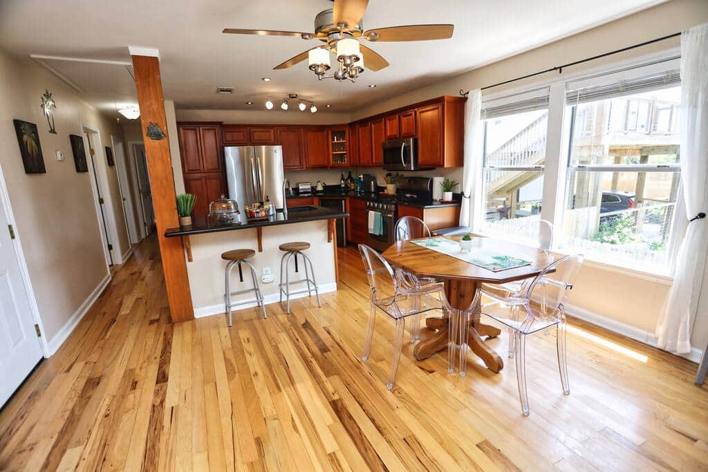 Full kitchen and dining room