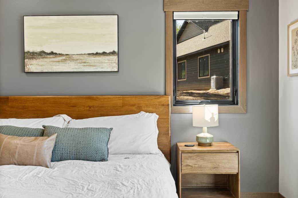 Master Bedroom-Main Level