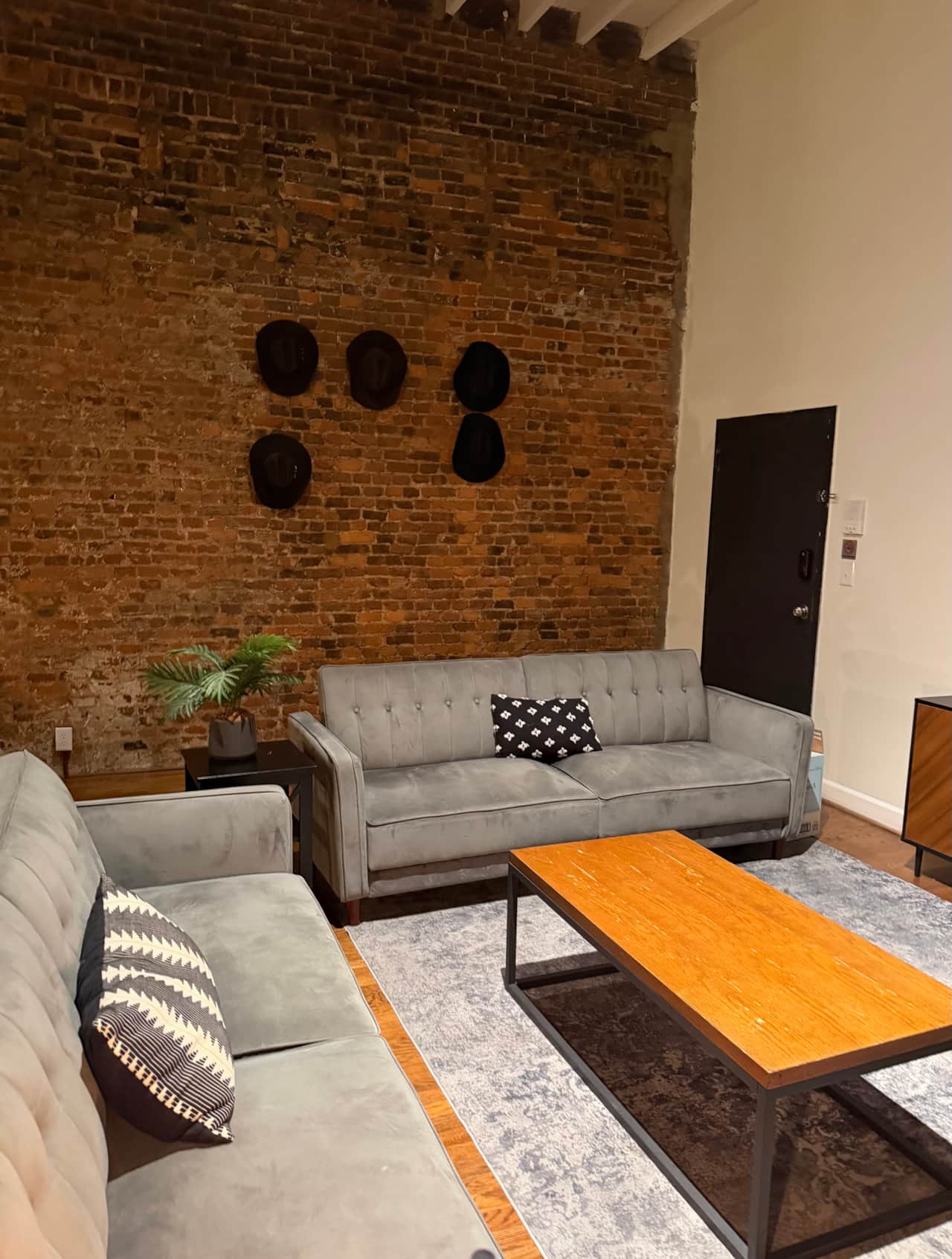 Living Area Unit 4