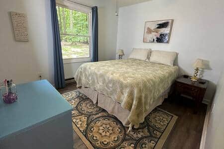 Guest room with a queen bed Guest room with a queen bed