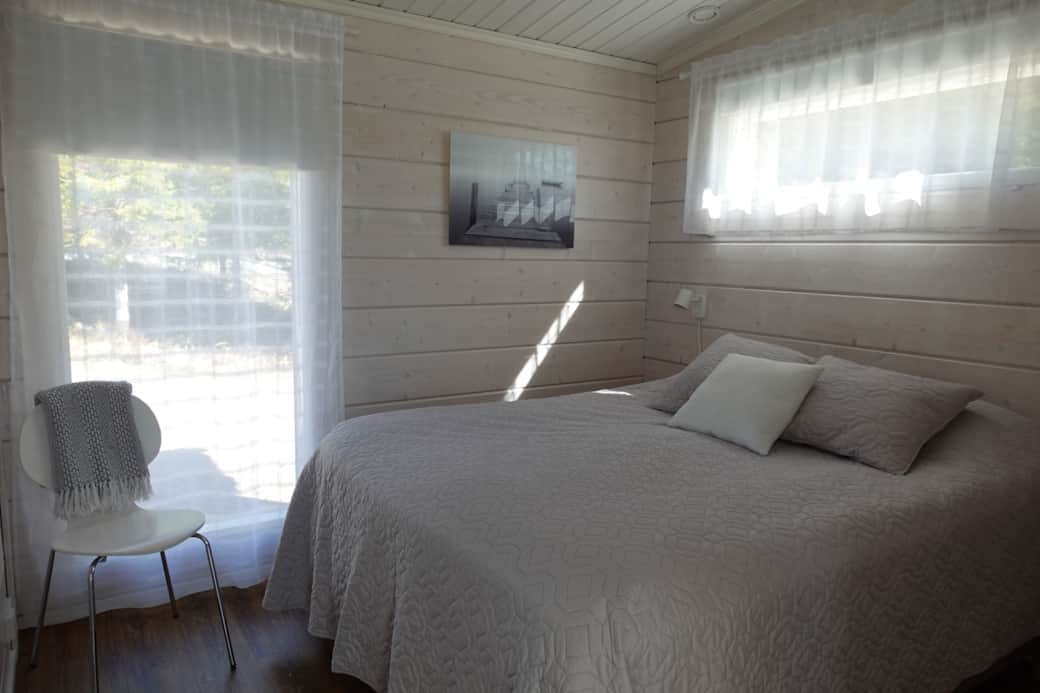 Main Cabin Bedroom 1