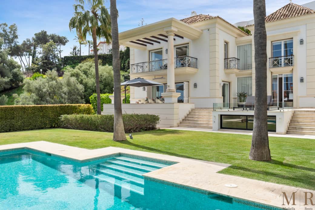 Private unheated pool