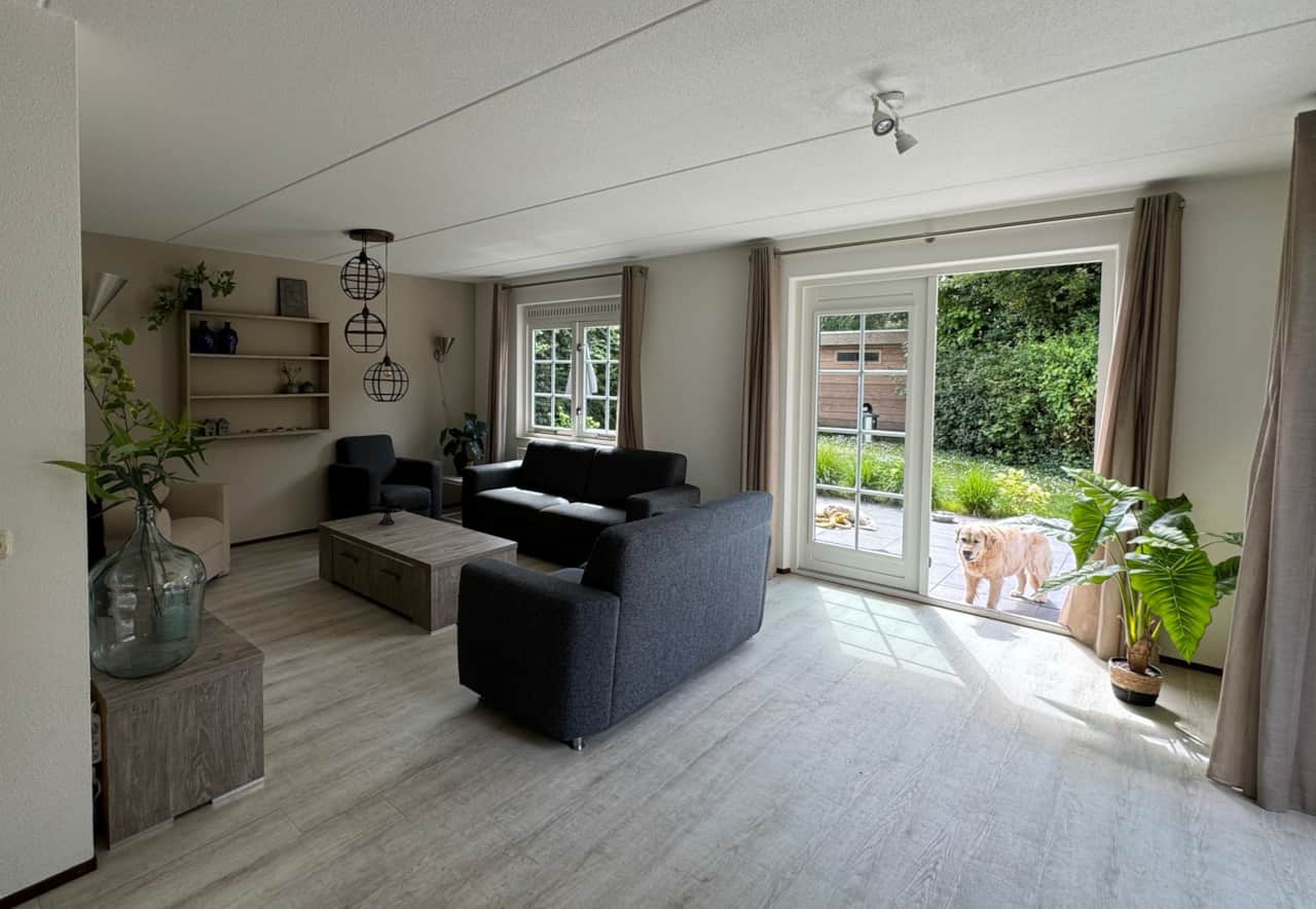Kamperland Zeeland Woonkamer Sfeerbeeld Tvhoek zon