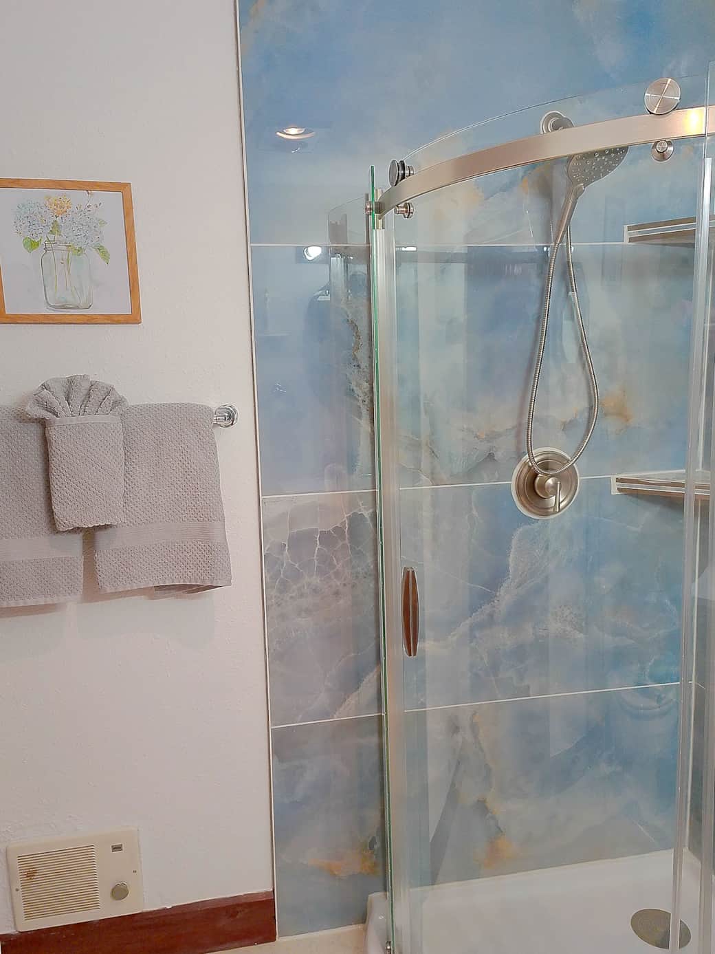Glass Enclosed Shower and Full Bathroom