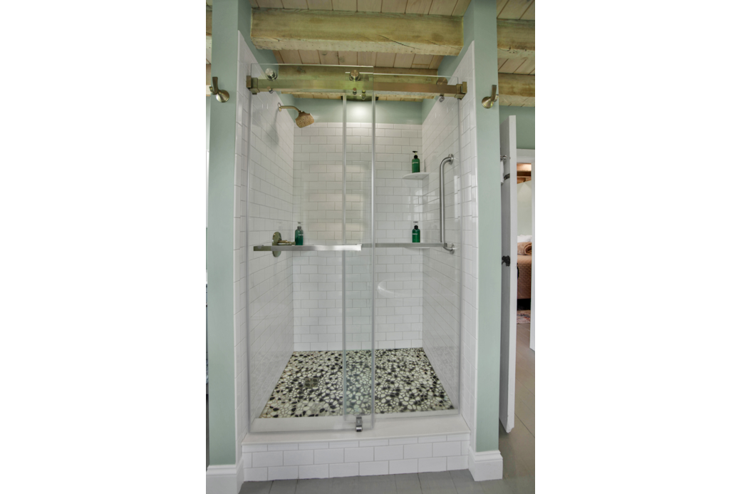 Bathroom 2, laundry, walk in shower, bathtub