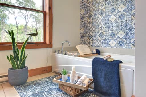 Master bedroom Bathroom