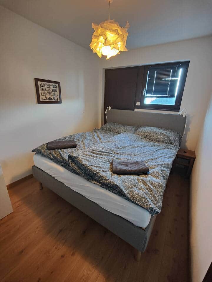 Chambre rez inférieur