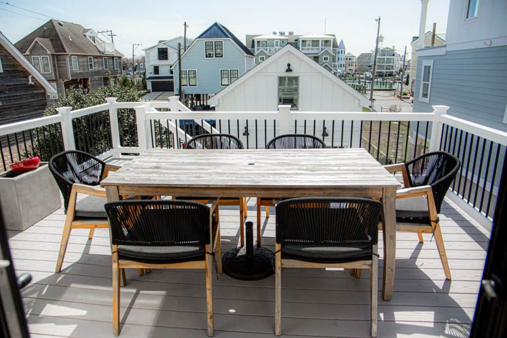 Enjoy peaceful marina views from the upstairs deck—perfect for your morning coffee. In the evening, relax with a glass of wine as you watch the boats and unwind in the calm coastal air. Enjoy peaceful marina views from the upstairs deck—perfect for your morning coffee. In the evening, relax with a glass of wine as you watch the boats and unwind in the calm coastal air.