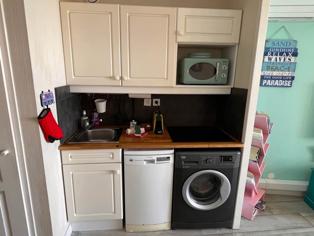 Bnb Blue Lagoon | Kitchenette toute équipée avec induction