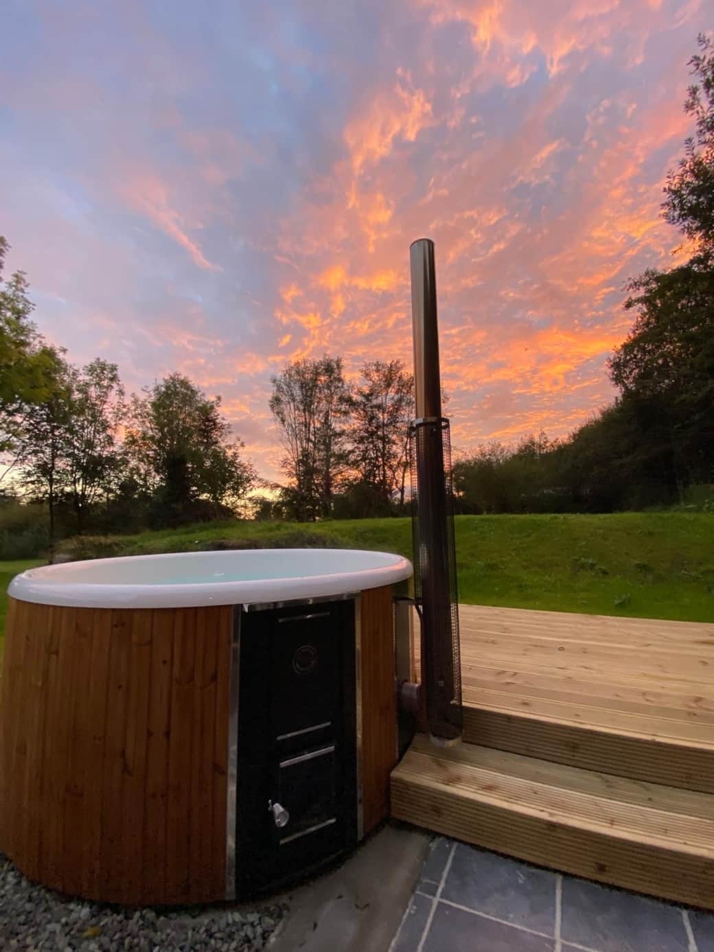 Skargard Wood Burning Hot Tub