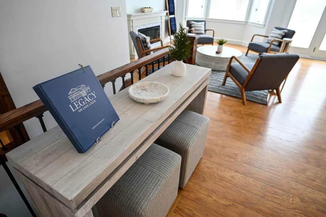 Welcome Table/ Drop Zone