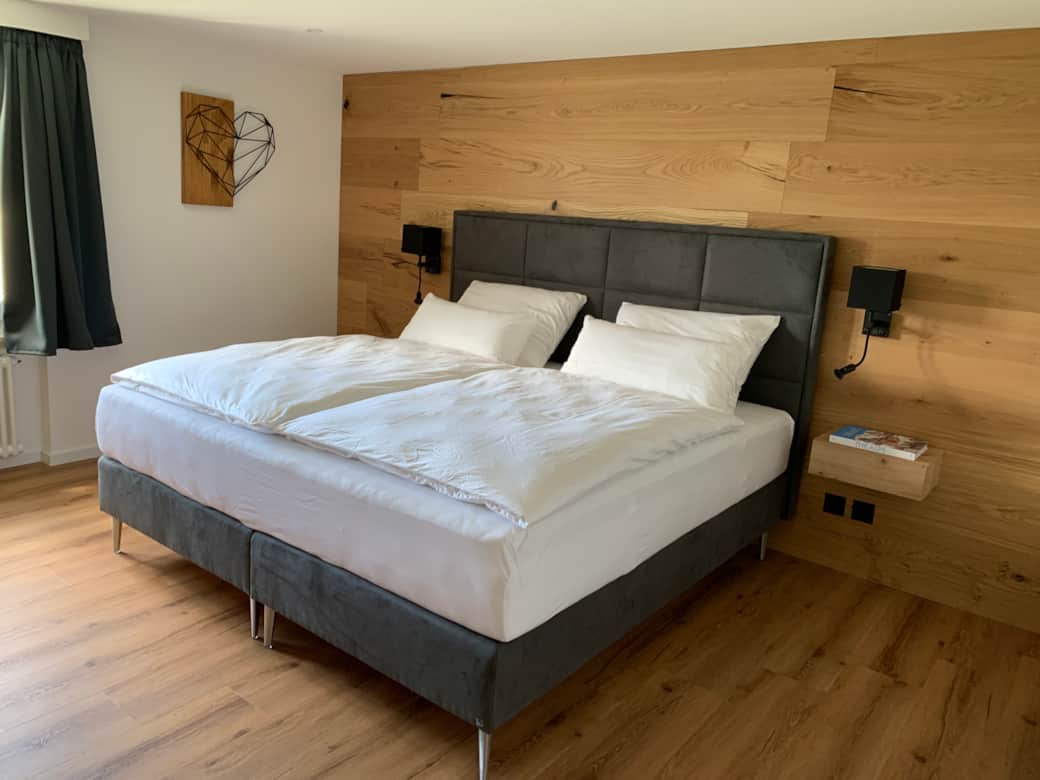Schlafzimmer1 2