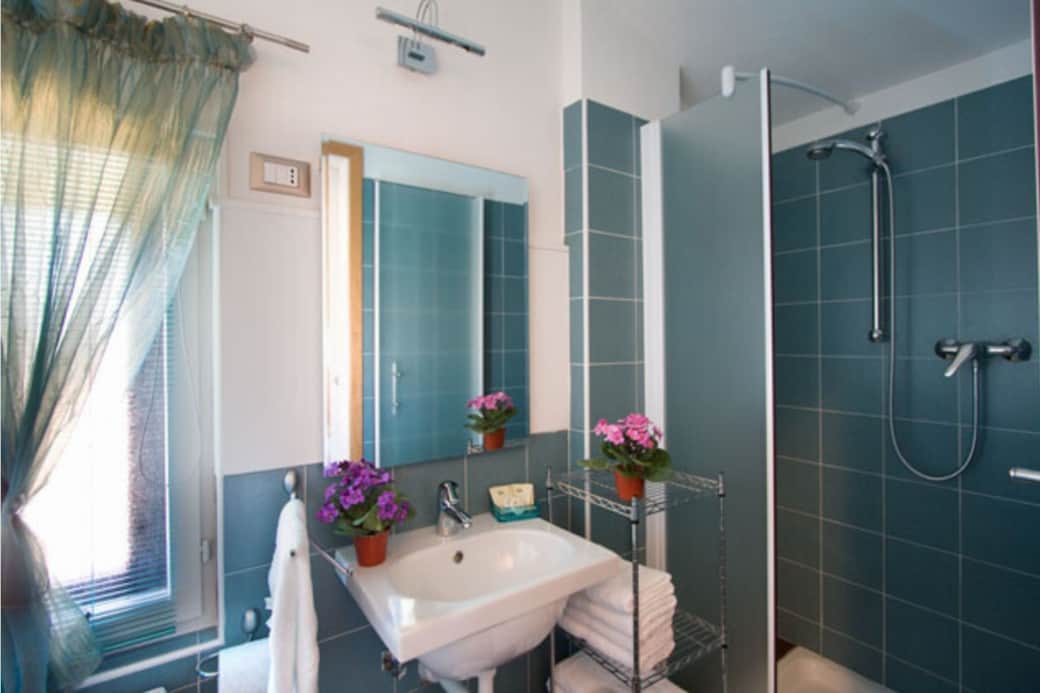 BAGNO DOCCIA MANSRDA AL GALLO