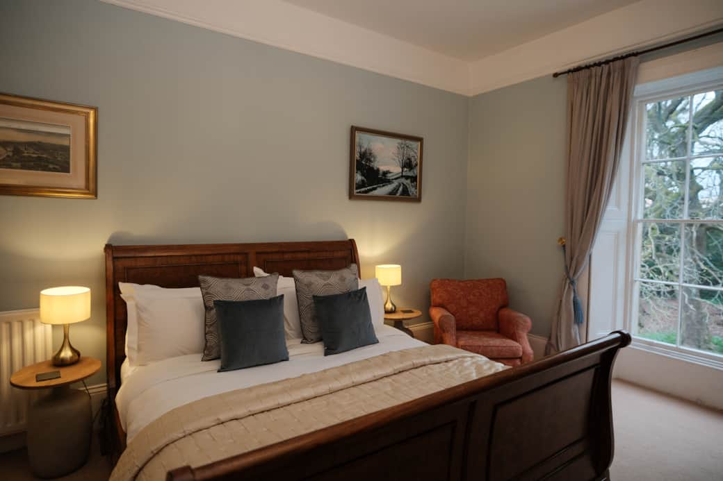 Hall bedroom 1