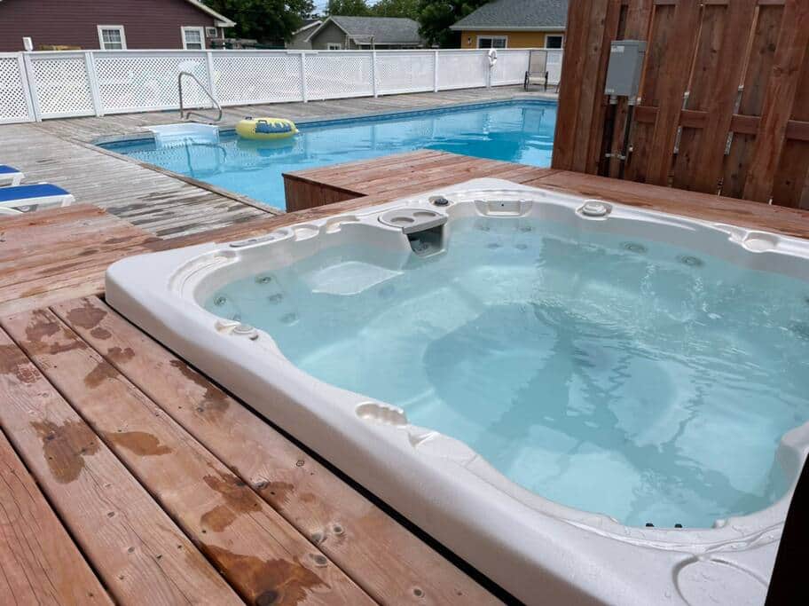 hot tub