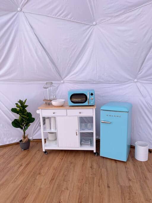 Stove, Microwave, Fridge, Coffee Maker, etc Stove, Microwave, Fridge, Coffee Maker, etc