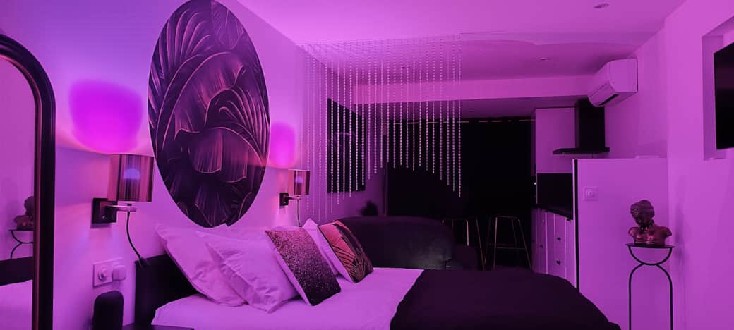 0003 bedroom at night - le boudoir heliopolis - Deluxe studio - naturist village - Cap d'Agde