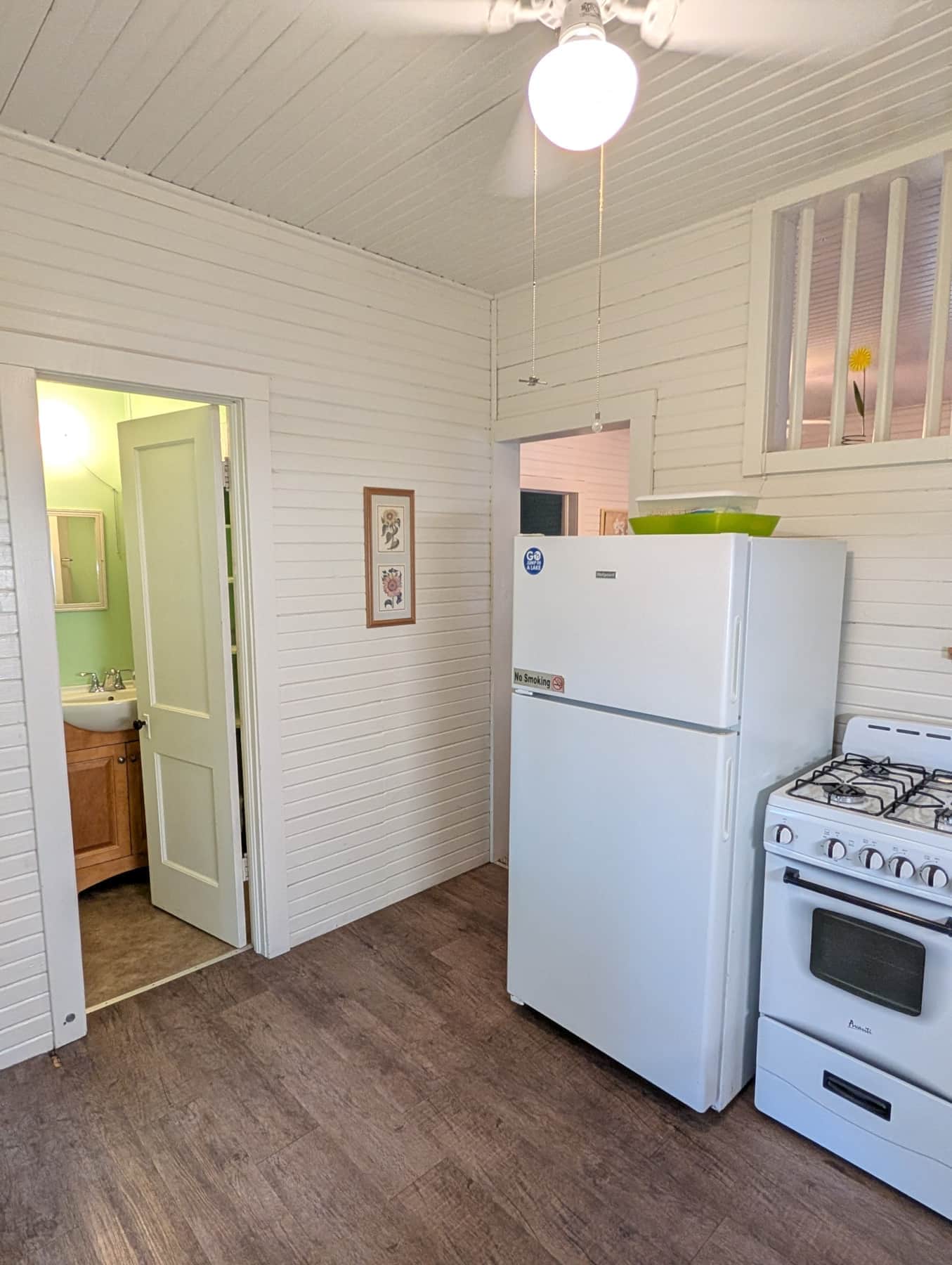 Sunflower - Kitchen 3.jpg