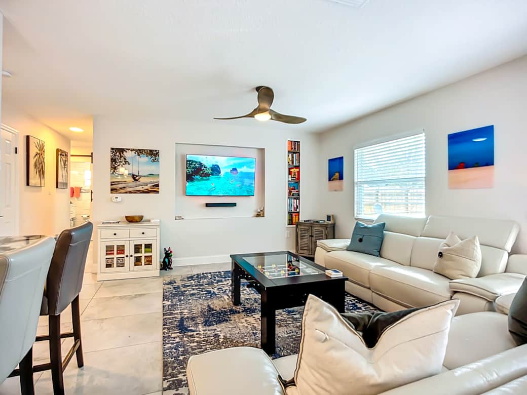 Living Area Living Area