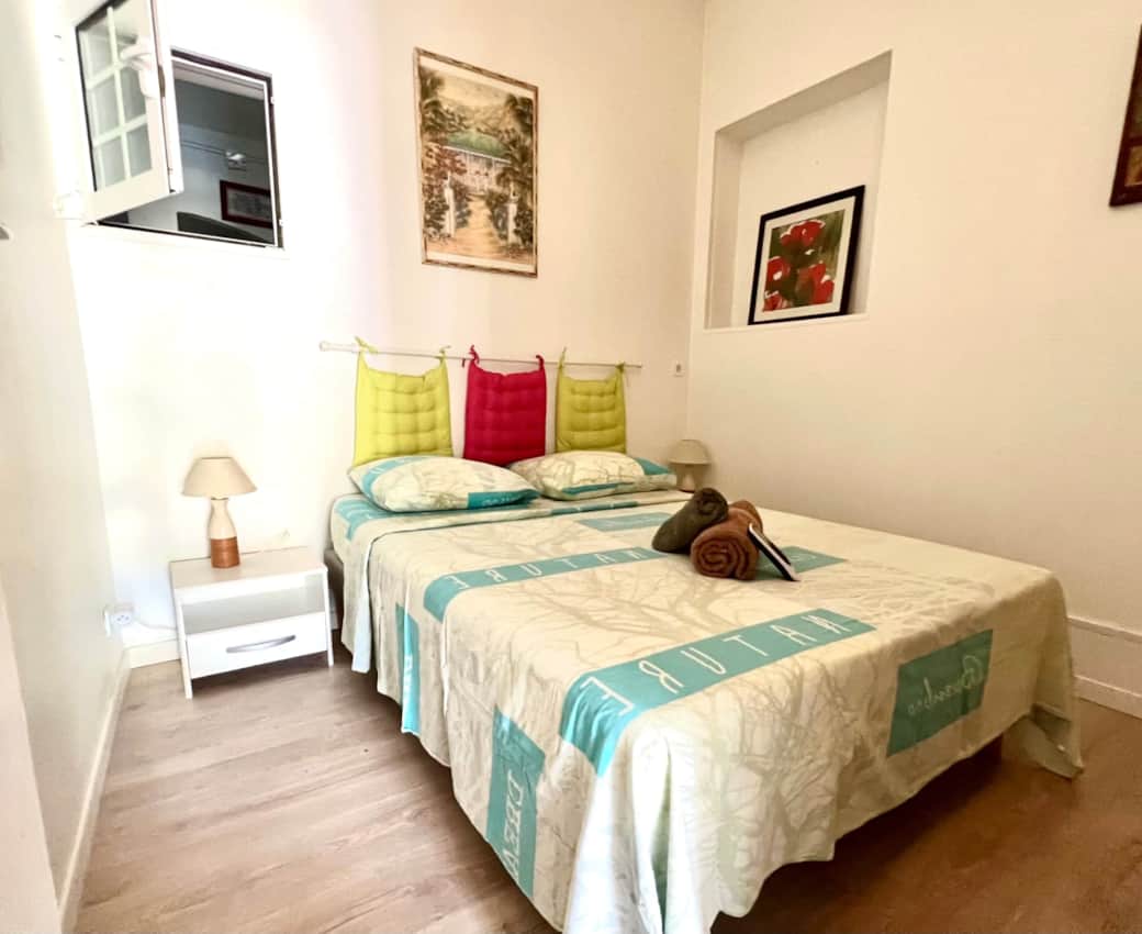 The air-conditioned room with 1 bed of 140