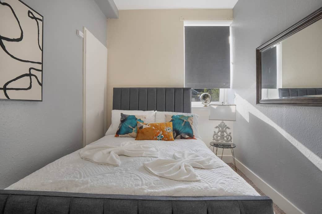 Comfortable and quietly positioned, offering flexibility for different group types and longer stays Comfortable and quietly positioned, offering flexibility for different group types and longer stays