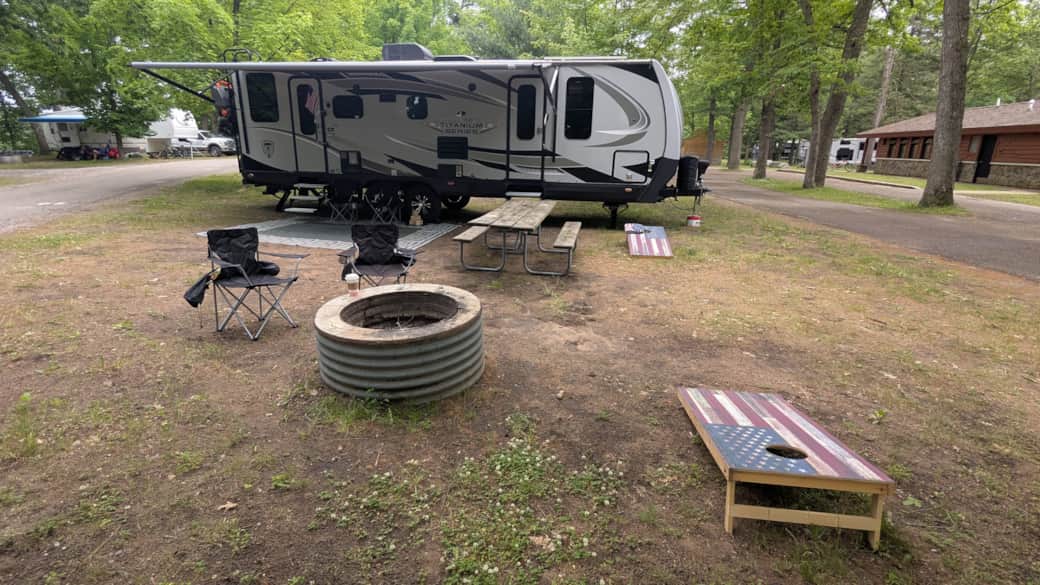 Outdoor set-up view Outdoor set-up view