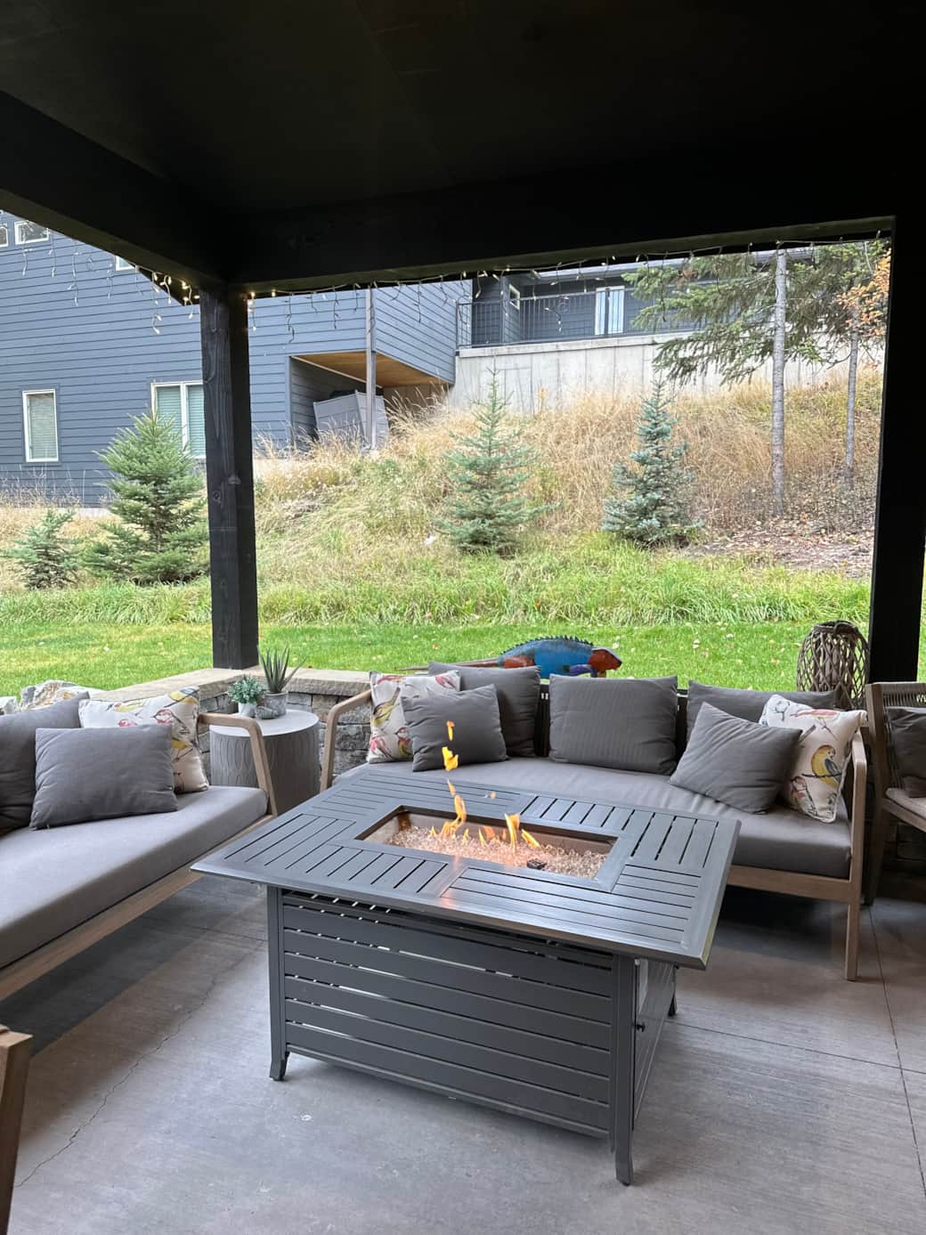Outdoor seating area 