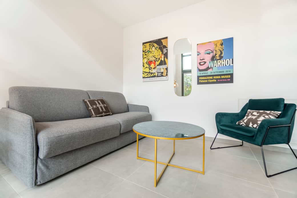 Soggiorno 8 Soggiorno 8