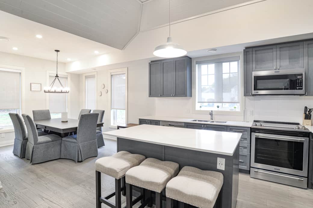 Westwinds Kitchen - Dining