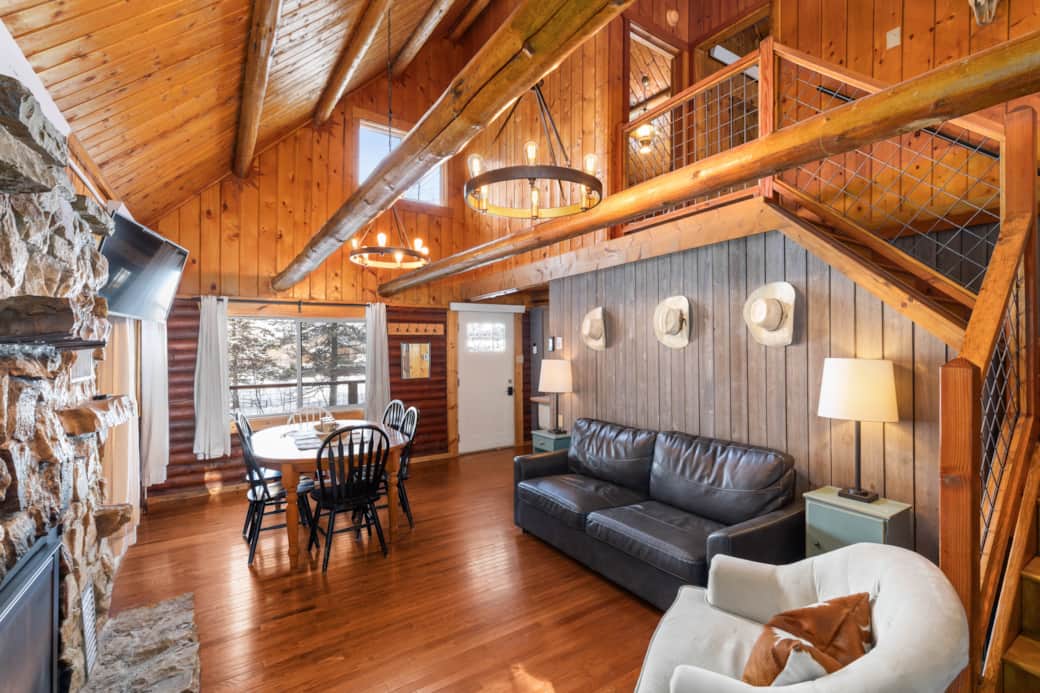 790 Lodge Ln IMG_0565 790 Lodge Ln IMG_0565